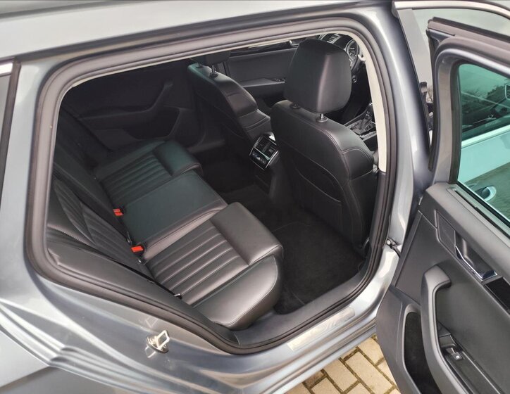 Škoda Superb Kombi 2,0 l 140 kw