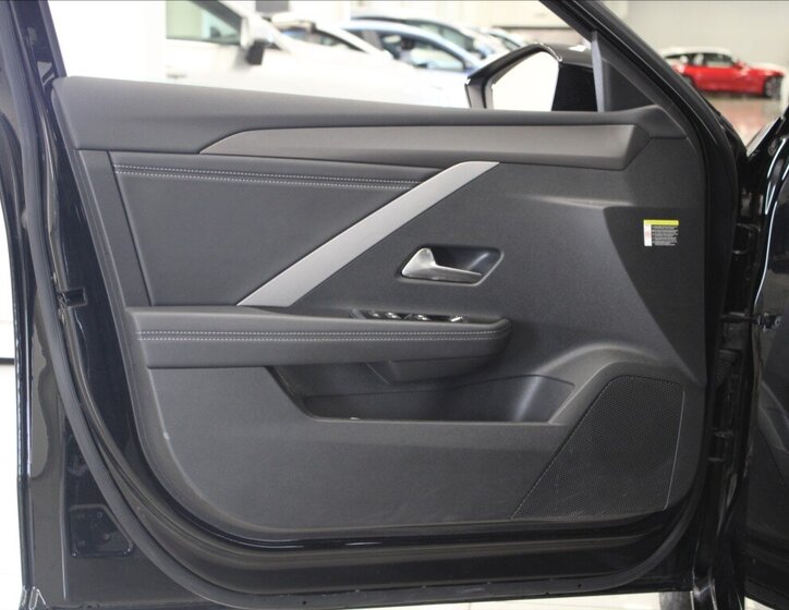 Opel Astra Hatchback 1,2 l 96 kw