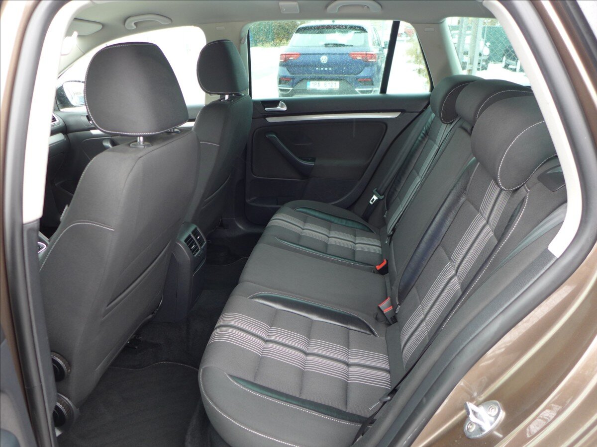 Volkswagen Golf Kombi 1,2 l 77 kw