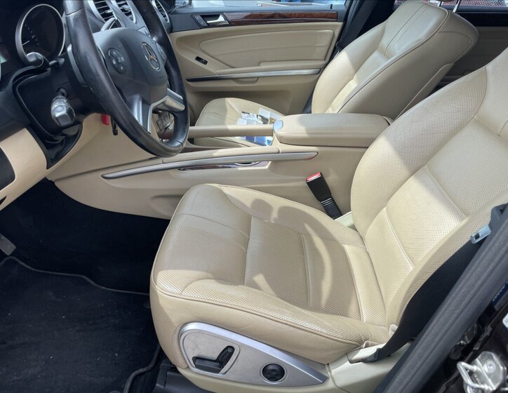 Mercedes-Benz Třídy M SUV / Terénní 3,0 l 165 kw