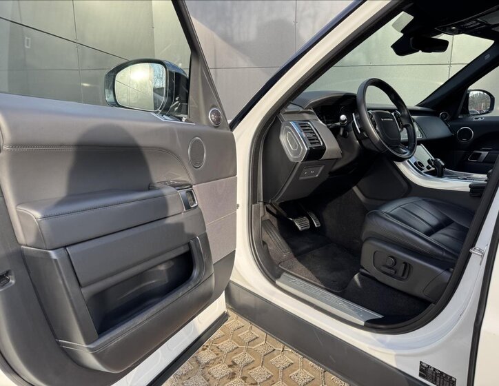 Land Rover Range Rover Sport SUV 3,0 l 221 kw