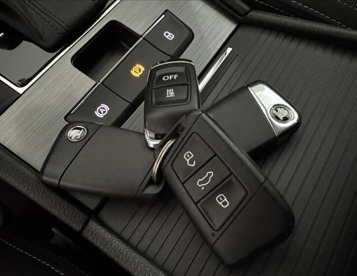 Škoda Superb Kombi 1,4 l 160 kw