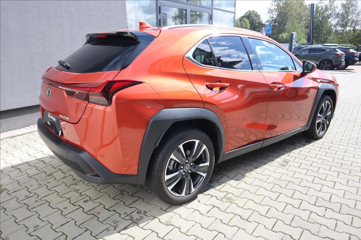 Lexus UX 250h