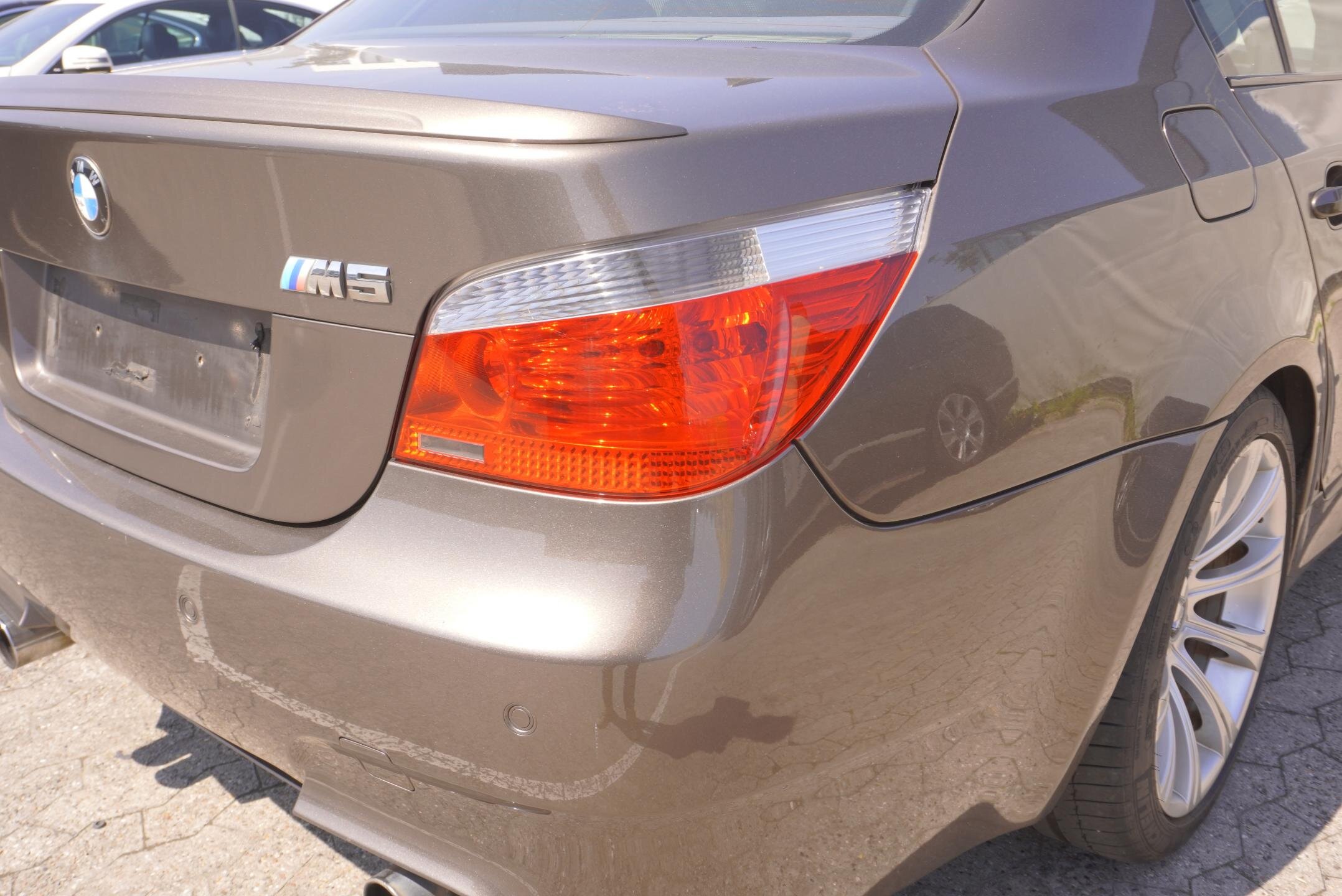 BMW M5 Sedan 5,0 l 373 kw