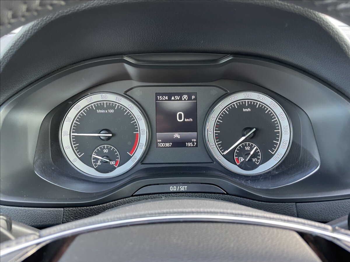 Škoda Karoq SUV / Terénní 2,0 l 110 kw