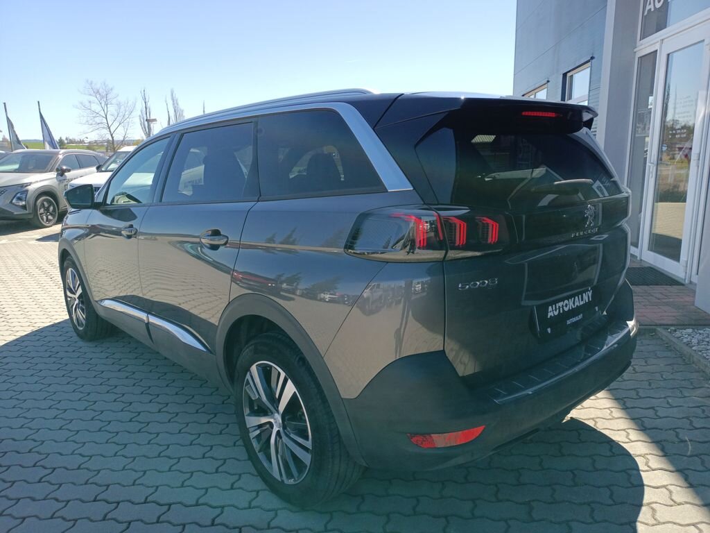 Peugeot 5008 SUV / Terénní 1,5 l 96 kw