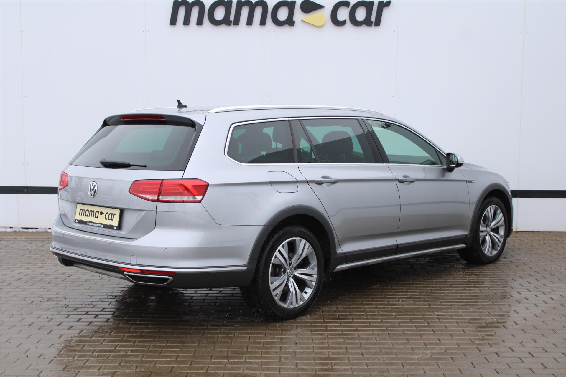 Volkswagen Passat Kombi 2,0 l 176 kw