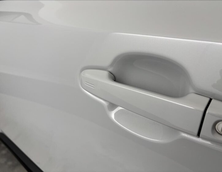 Toyota C-HR SUV 2,0 l 135 kw