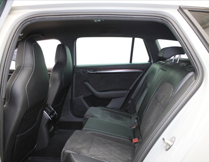 Škoda Superb Kombi 2,0 l 147 kw