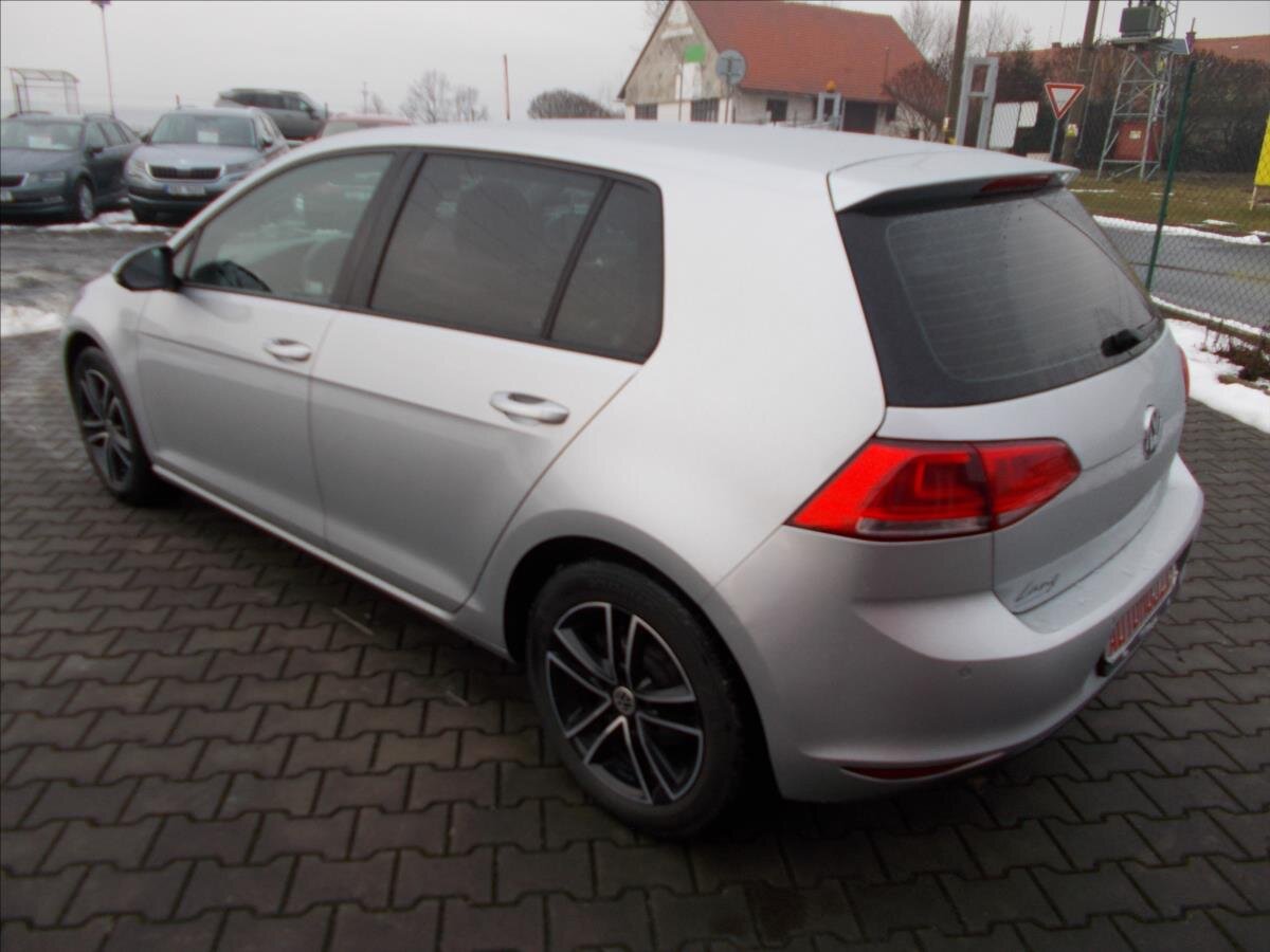 Volkswagen Golf Hatchback 1,6 l 77 kw