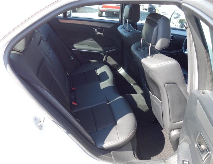 Mercedes-Benz Třídy E Sedan / Limuzína 2,1 l 125 kw