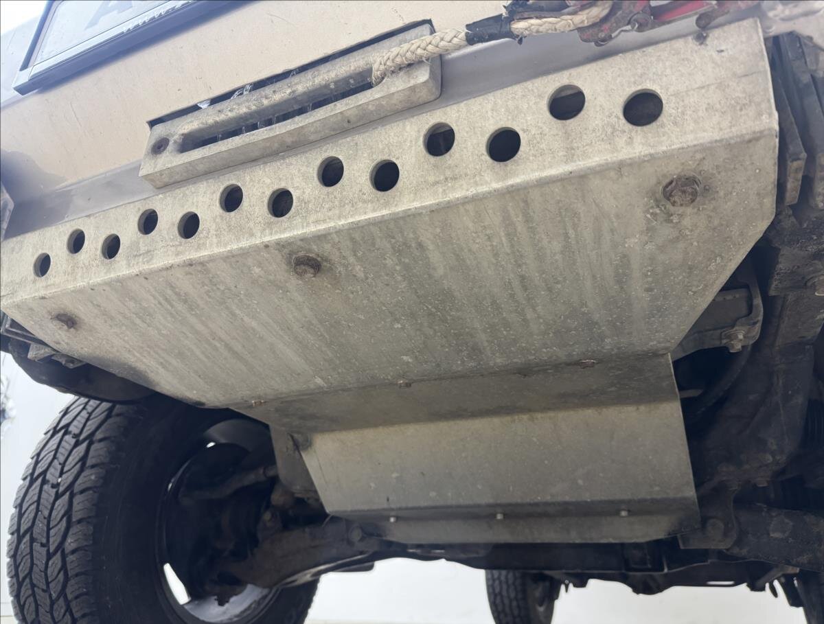 Toyota Land Cruiser SUV / Terénní 4,2 l 150 kw