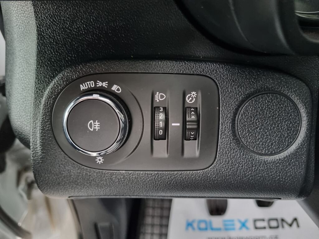 Opel Combo Skříň 1,5 l 96 kw