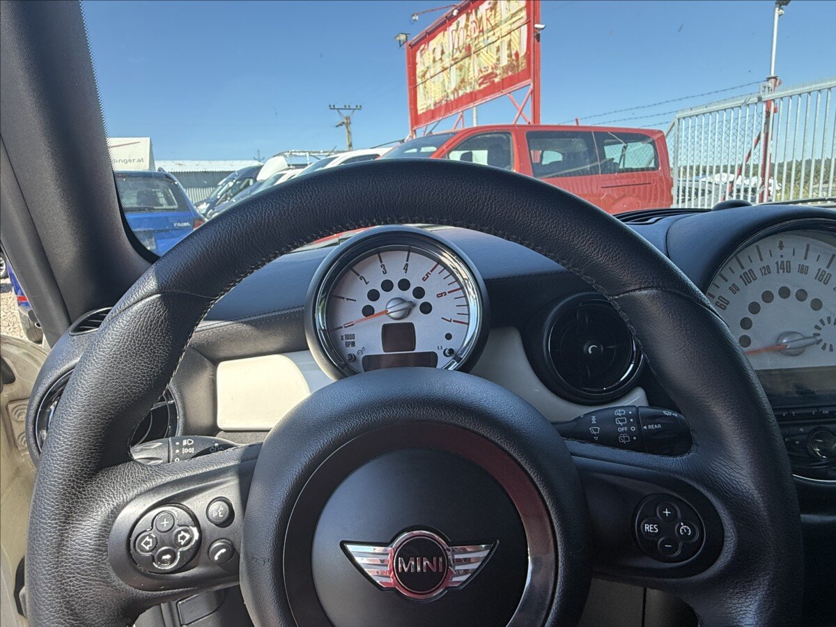 Mini Cooper Hatchback 1,6 l 90 kw