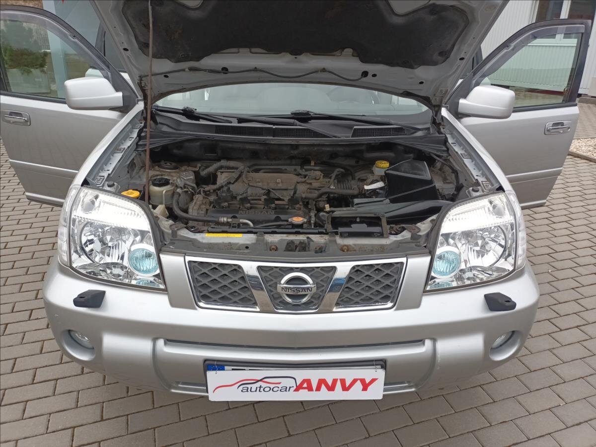 Nissan X-Trail SUV / Terénní 2,5 l 121 kw