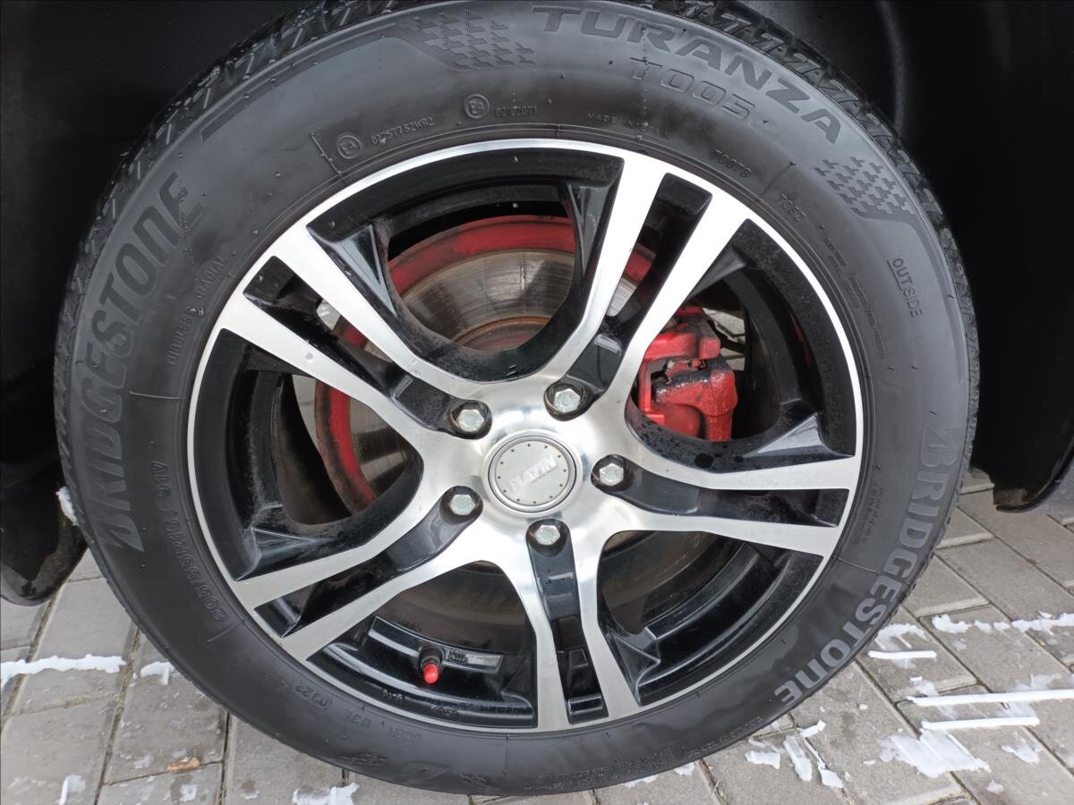 Volkswagen Touran MPV 1,2 l 77 kw