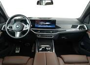 BMW X7 11