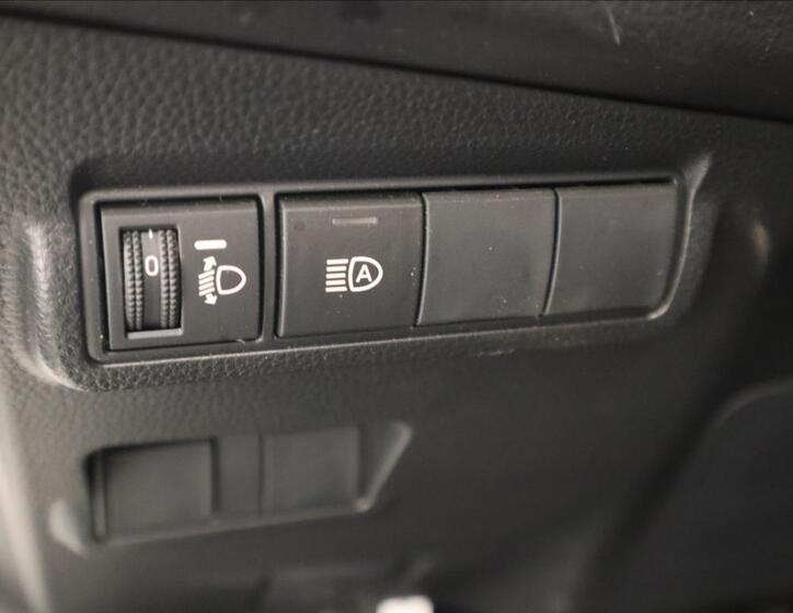 Toyota Corolla Cross 12