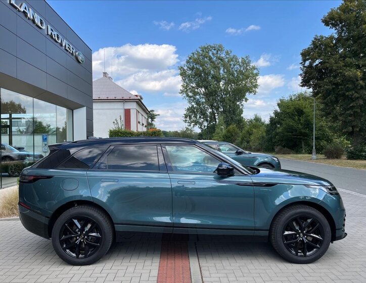 Land Rover Range Rover Velar SUV / Terénní 2,0 l 147 kw