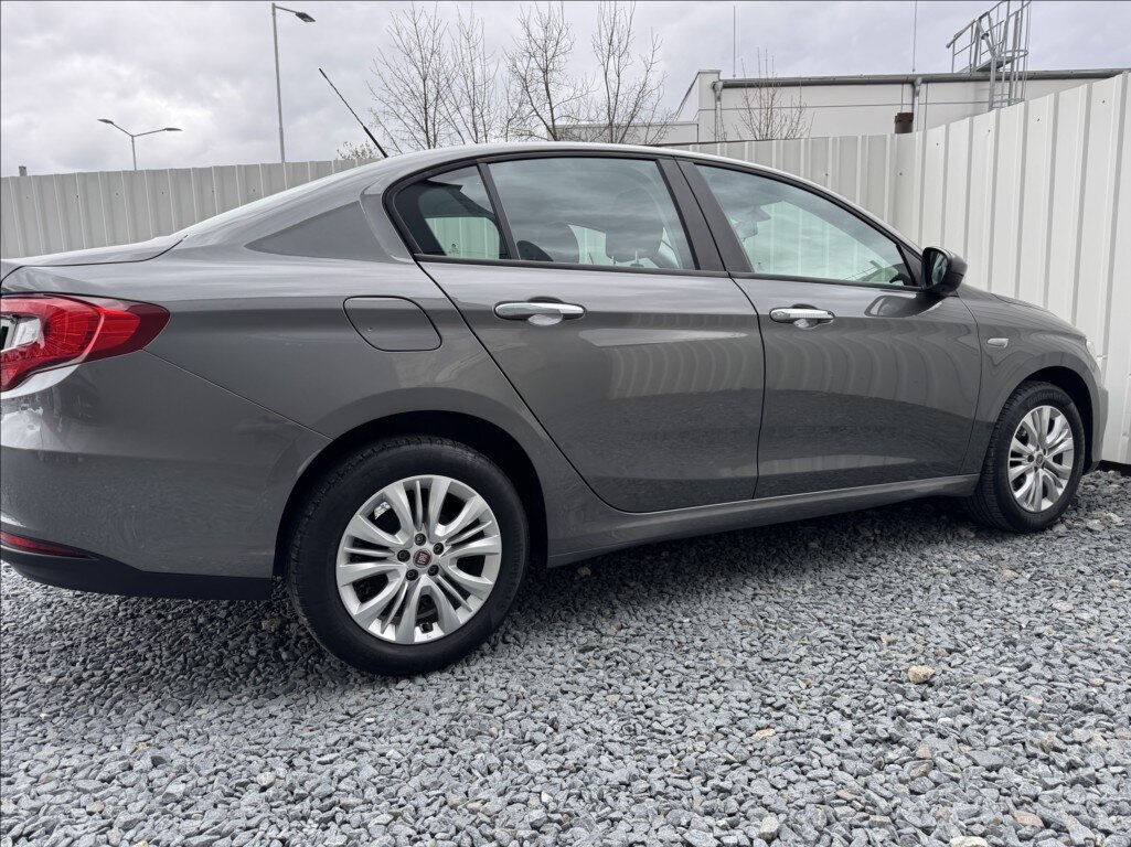 Fiat Tipo Sedan / Limuzína 1,4 l 70 kw