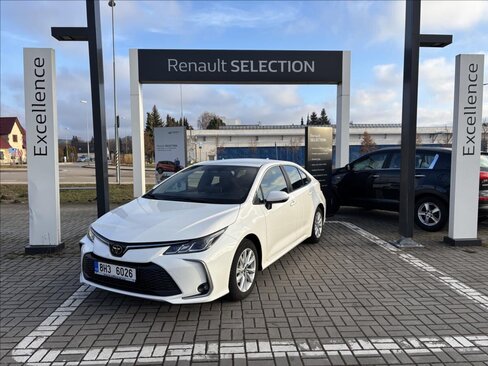 Toyota Corolla Sedan / Limuzína 1,5 l 92 kw