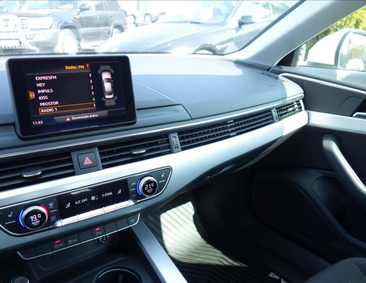 Audi A4 Sedan / Limuzína 2,0 l 110 kw