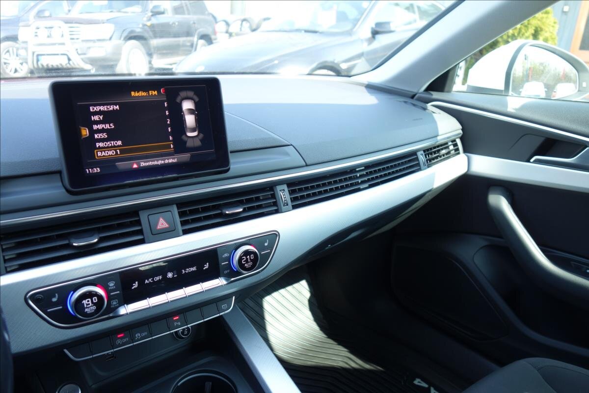 Audi A4 Sedan / Limuzína 2,0 l 110 kw