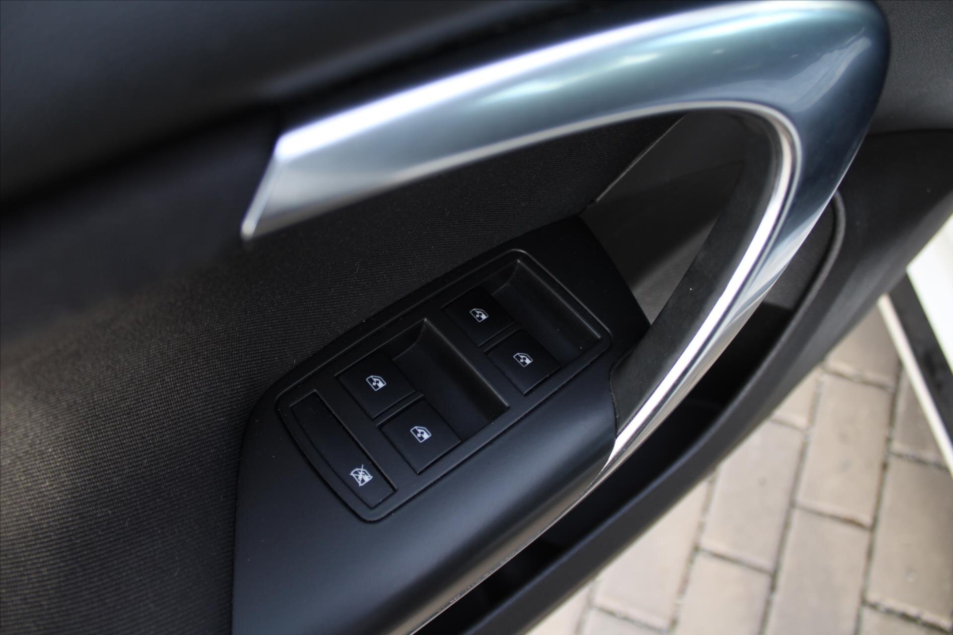 Opel Insignia Kombi 2,0 l 96 kw