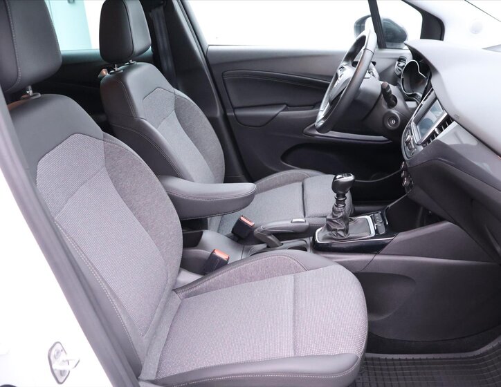 Opel Crossland SUV 1,2 l 81 kw