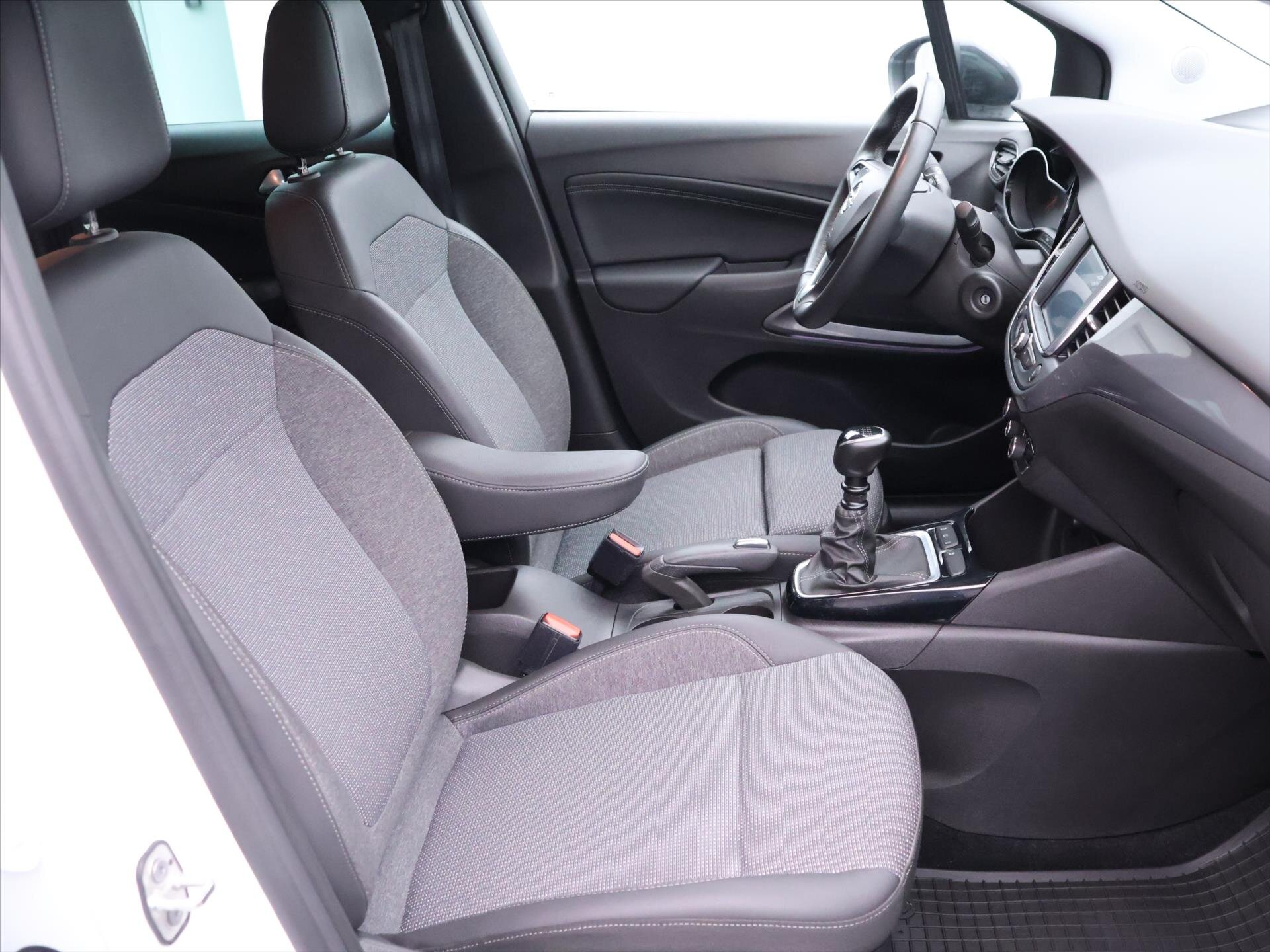 Opel Crossland SUV 1,2 l 81 kw