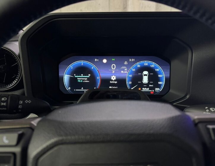 Toyota Land Cruiser 11