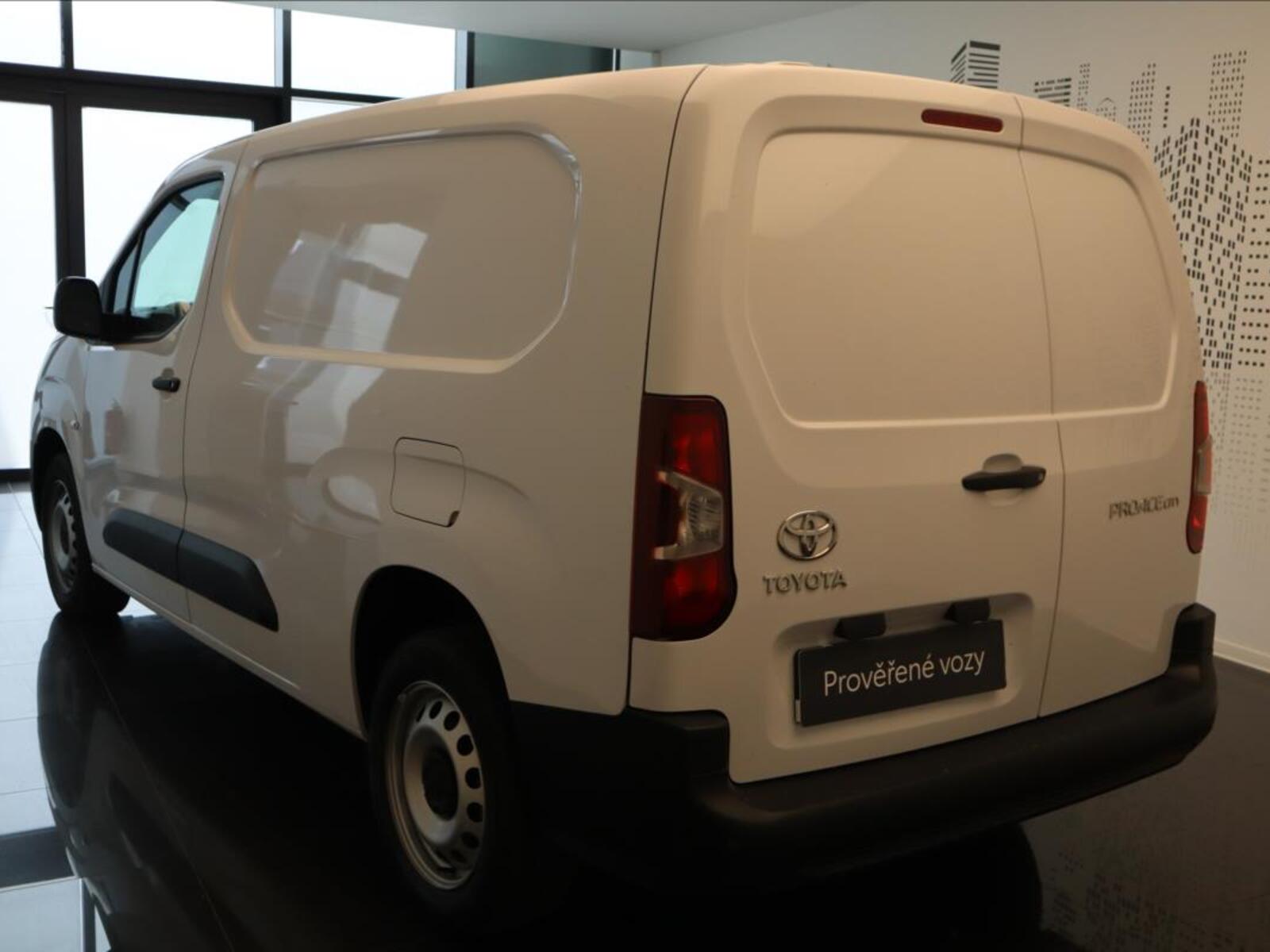 Toyota ProAce City 6