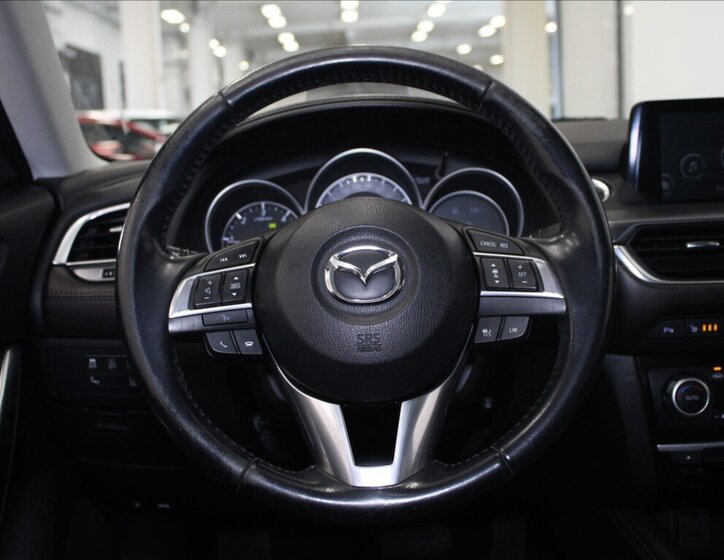 Mazda 6 Sedan / Limuzína 2,2 l 129 kw