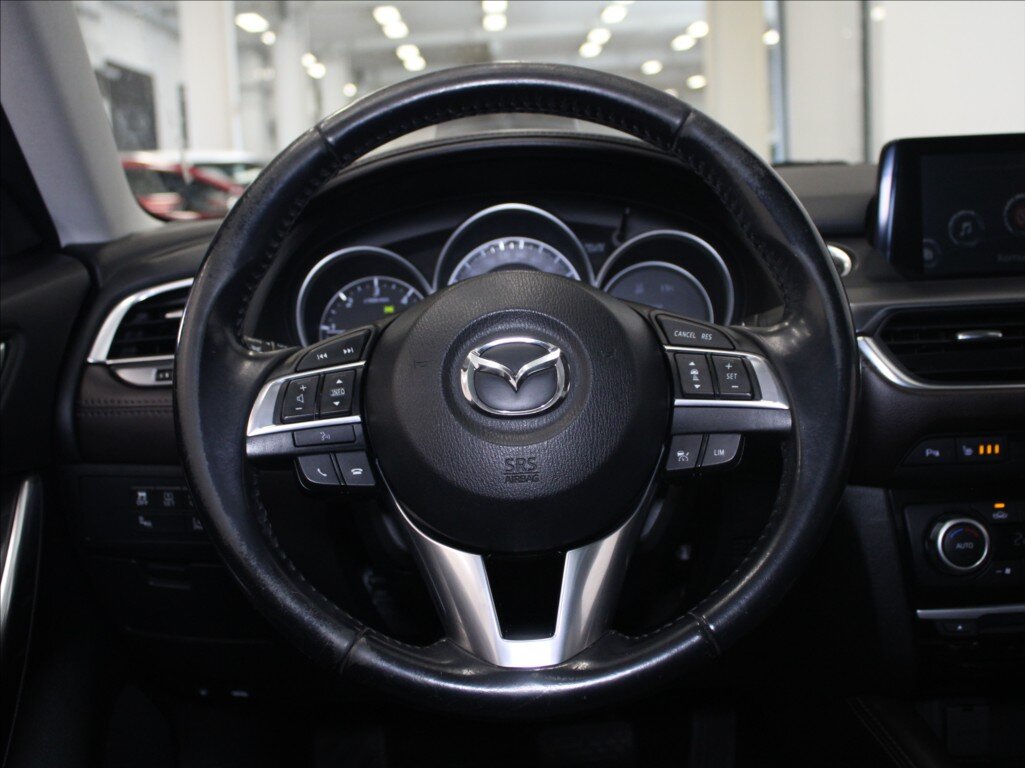 Mazda 6 Sedan / Limuzína 2,2 l 129 kw