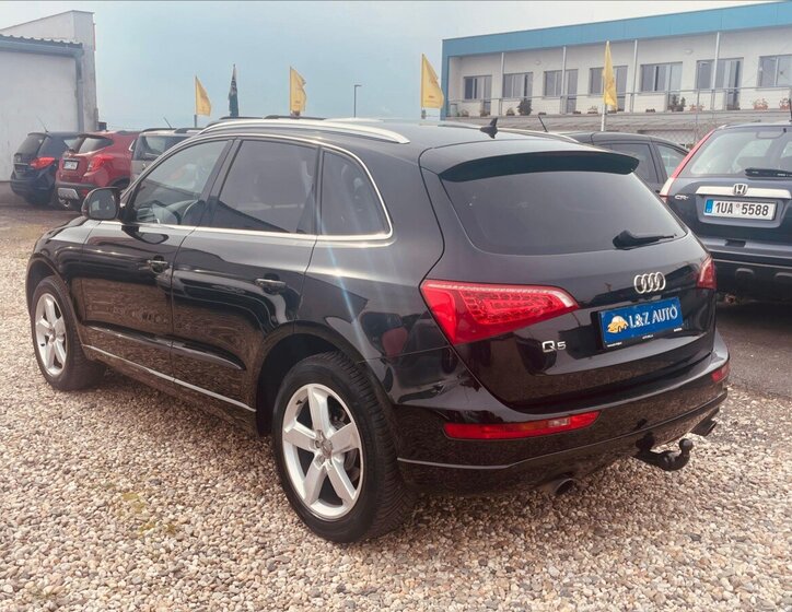 Audi Q5 SUV / Terénní 2,0 l 155 kw