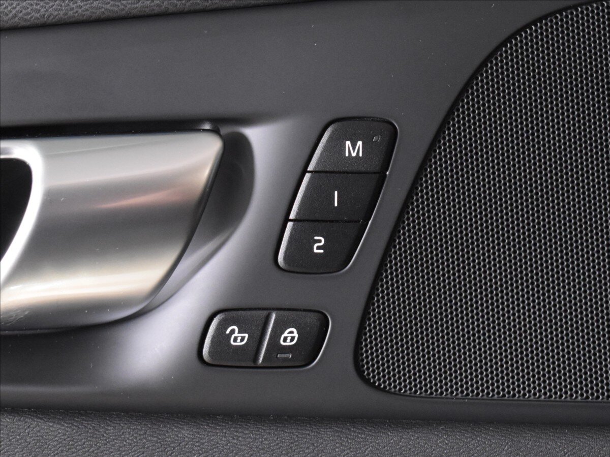 Volvo V60 Kombi 2,0 l 186 kw