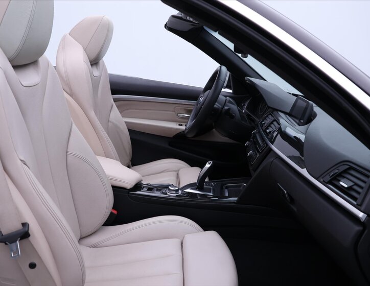 BMW Řada 4 Kabriolet 2,0 l 135 kw