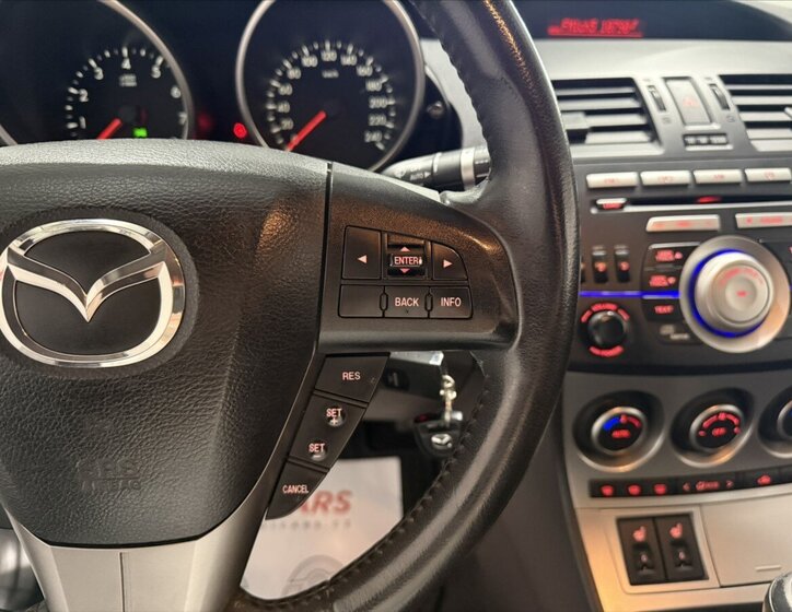 Mazda 3 Hatchback 1,6 l 77 kw