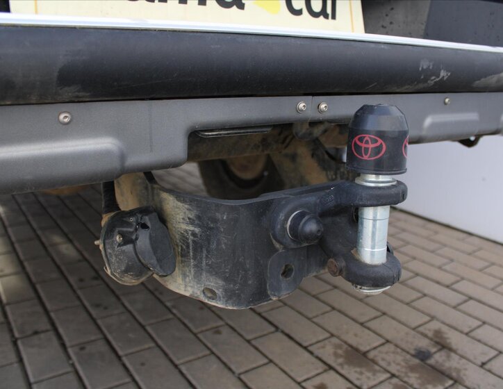 Toyota Hilux Pick-up 2,4 l 110 kw