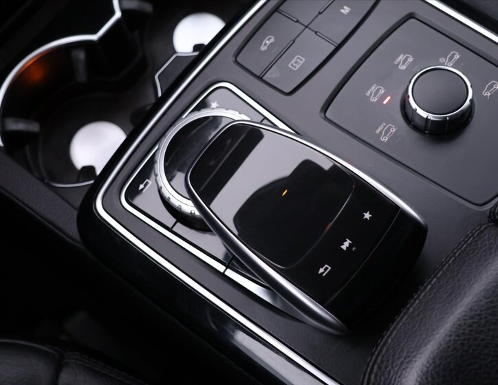 Mercedes-Benz GLE 28