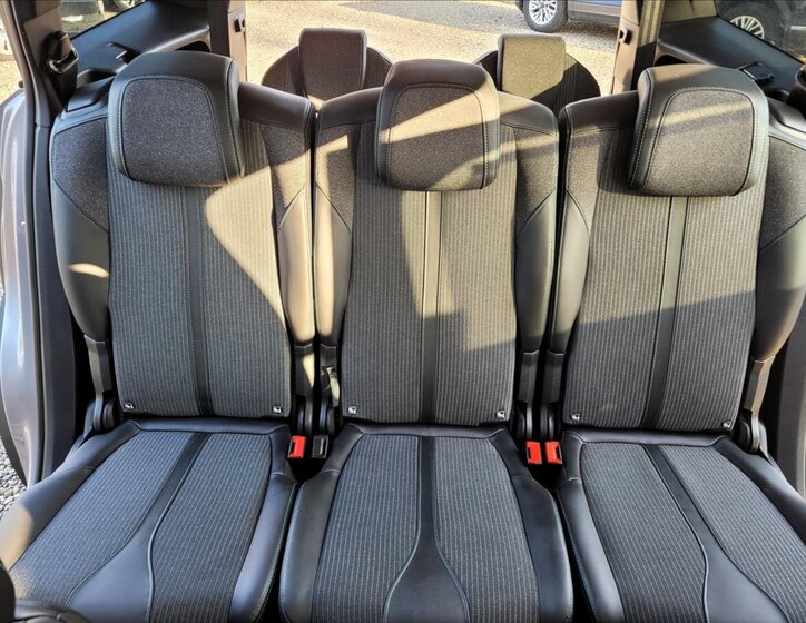 Peugeot 5008 SUV / Terénní 1,5 l 96 kw