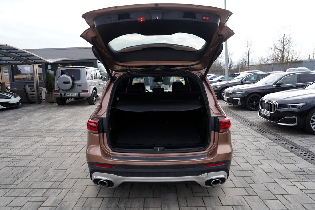 Mercedes-Benz GLB SUV / Terénní 2,0 l 225 kw