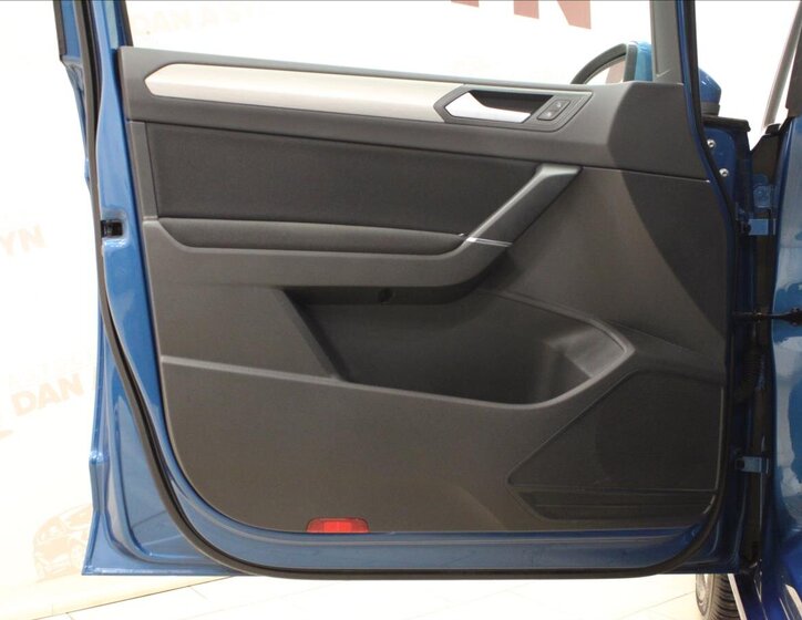 Volkswagen Touran MPV 1,2 l 81 kw