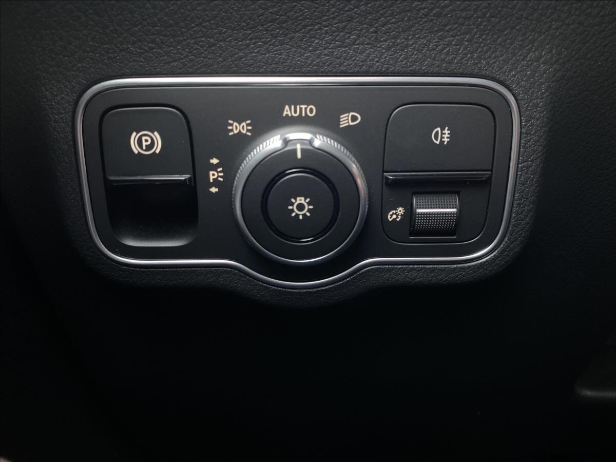 Mercedes-Benz Třídy B MPV 2,0 l 110 kw