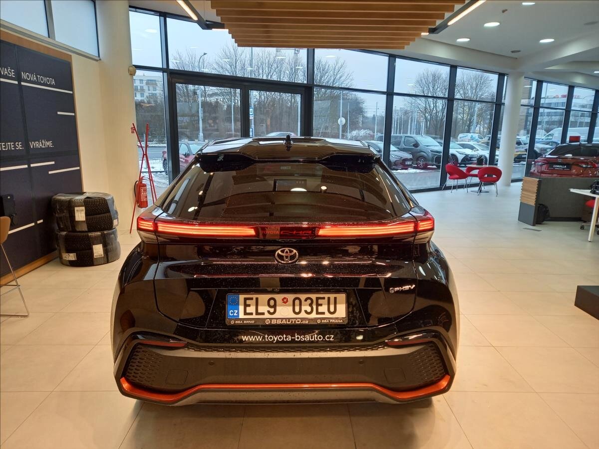 Toyota C-HR Hatchback 2,0 l 112 kw