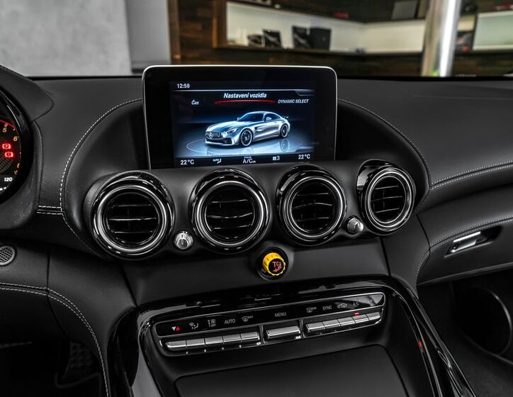 Mercedes-Benz AMG GT 21