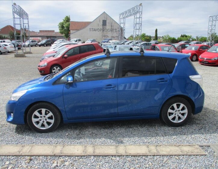 Toyota Verso Kombi 1,6 l 82 kw