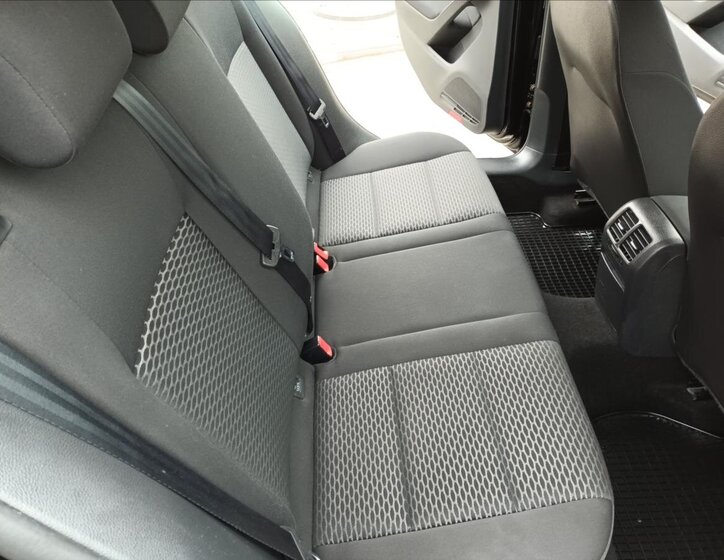 Volkswagen Golf Hatchback 1,2 l 77 kw