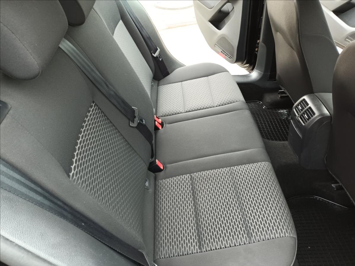 Volkswagen Golf Hatchback 1,2 l 77 kw