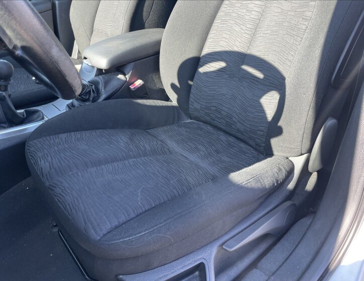 Peugeot 407 Kombi 1,6 l 80 kw